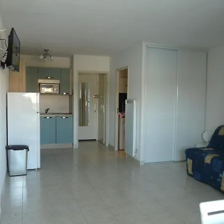 Apartment Les Caraibes Cap D'agde Studio 4pers 33m2 Parking Agde